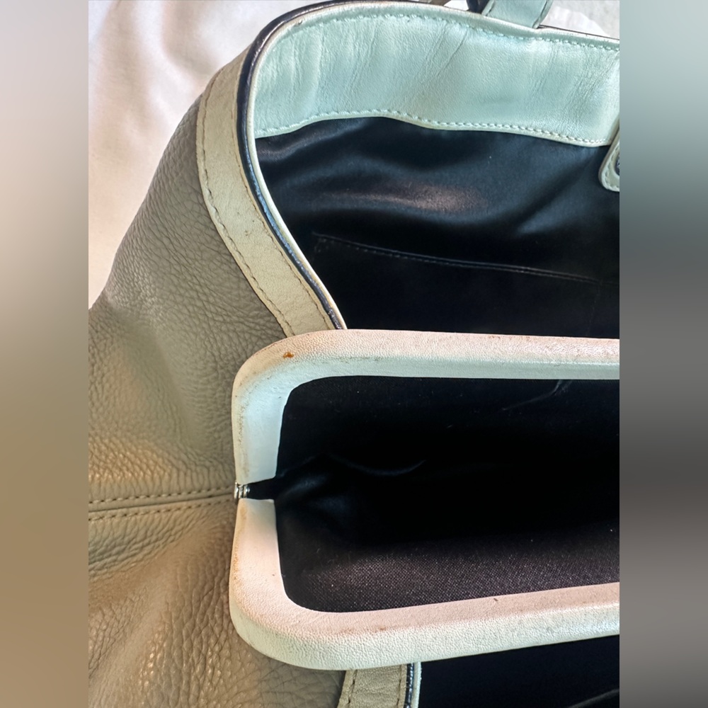 Coach Laura Spectator Tote All Leather Pebble Grain Handbag - Picture 13 of 15